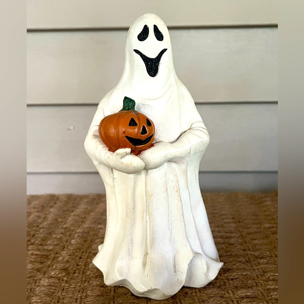 Resin Halloween Ghost Figurine Vintage 8 inches